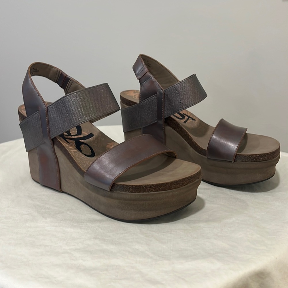 OTBT Wedge Heels Bushnell Size 9